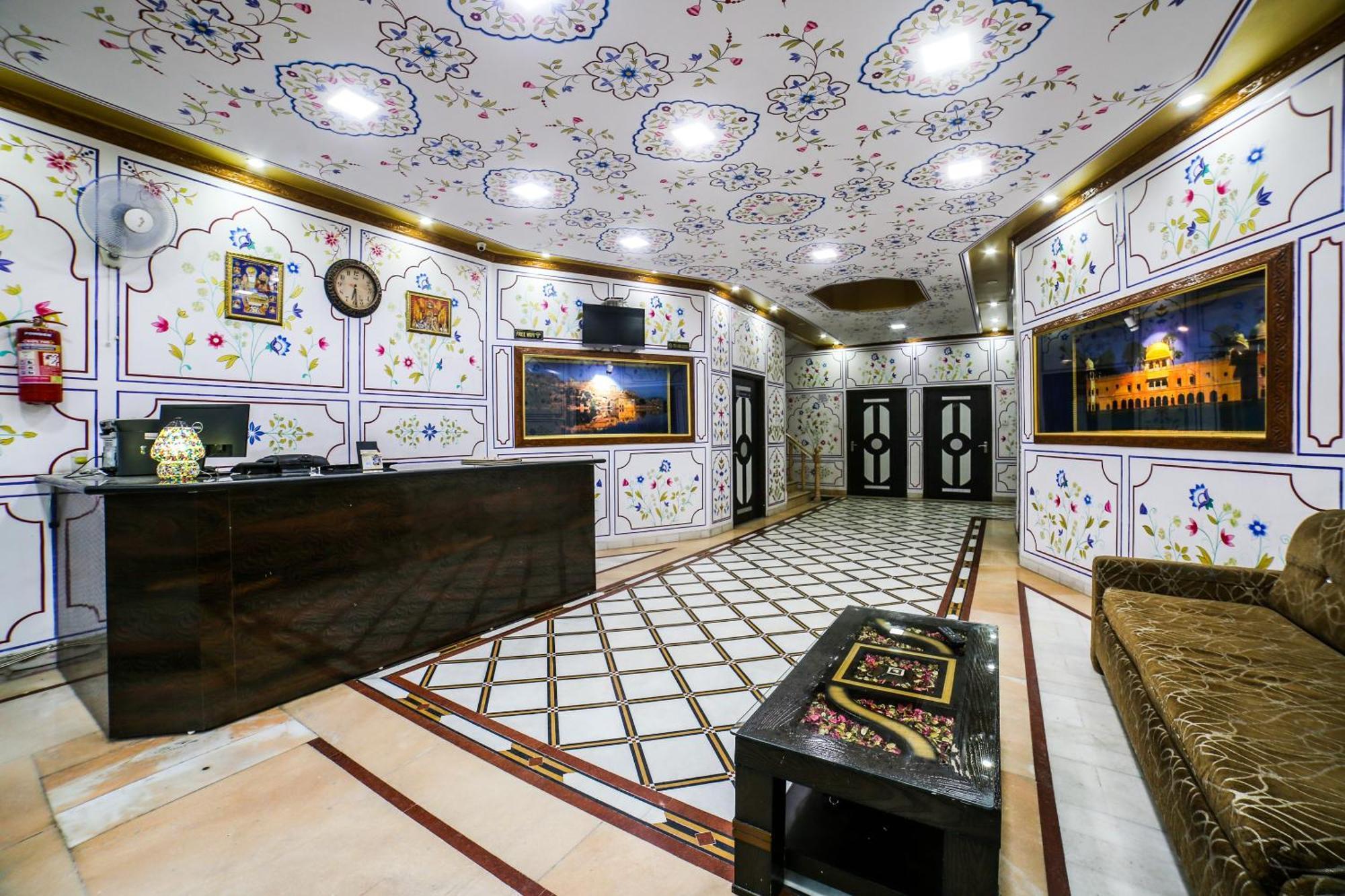 Collection O 36316 Hotel White Palace Džajpur Exteriér fotografie
